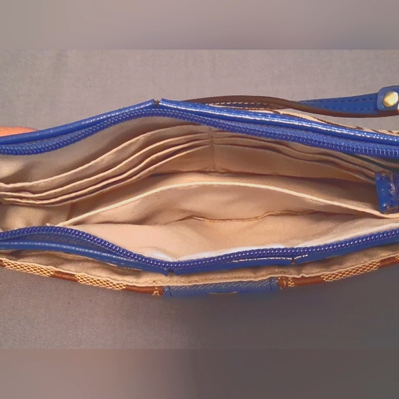Coach Wristlet with Tag for the Cost of the Tag [Brown & Blue] - Picture 7 of 8